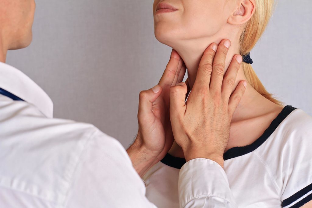 علائم سرطان تیروئید چه هستند و چه باید کرد؟ علائم سرطان تیروئید