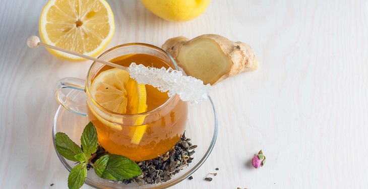 دمنوش چای سبز چای سبز و زنجبیل